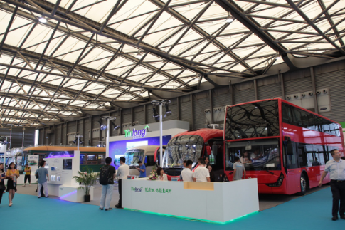 上海國(guó)際客車展：銀隆鈦實(shí)力亮相