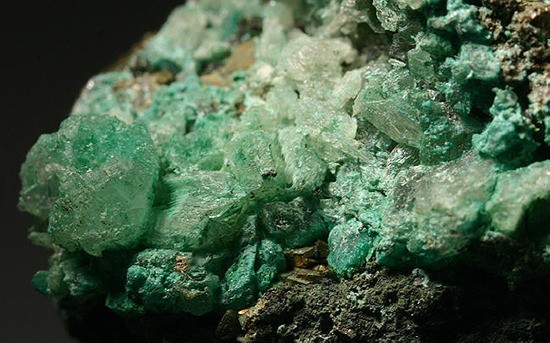 鈷價不斷上漲 多家電池企業加入高鎳三元研發行列