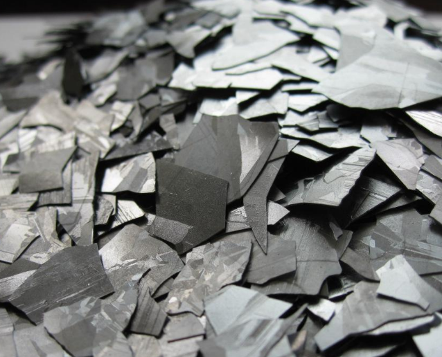 光伏中下游仍受擠壓 硅料短缺稍有緩解