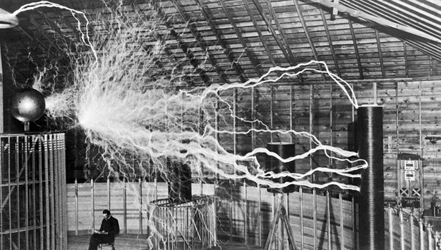 電池技術(shù)的未來:從超級電容到空中無線充電 電池技術(shù)的未來:從超級電容到空中無線充電