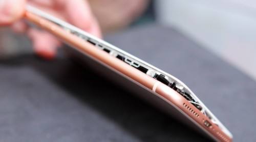 身陷“電池鼓包門” 蘋果會是下一個三星嗎