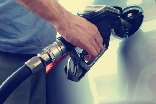 法規逐年加嚴為何降油耗原地踏步？ 只靠新能源汽車不可取