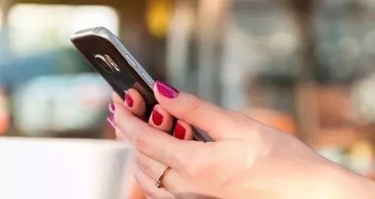 一次性把手機充電到100%？絕大多數人都錯了