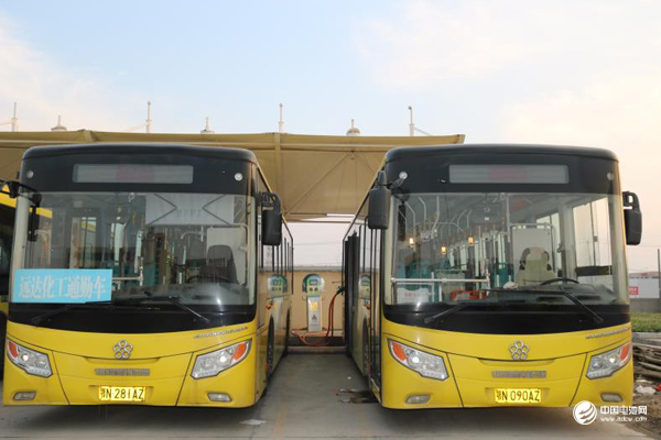 效率高 成本低：潛江銀隆鈦酸鋰純電動公交車與燃油車同等運力