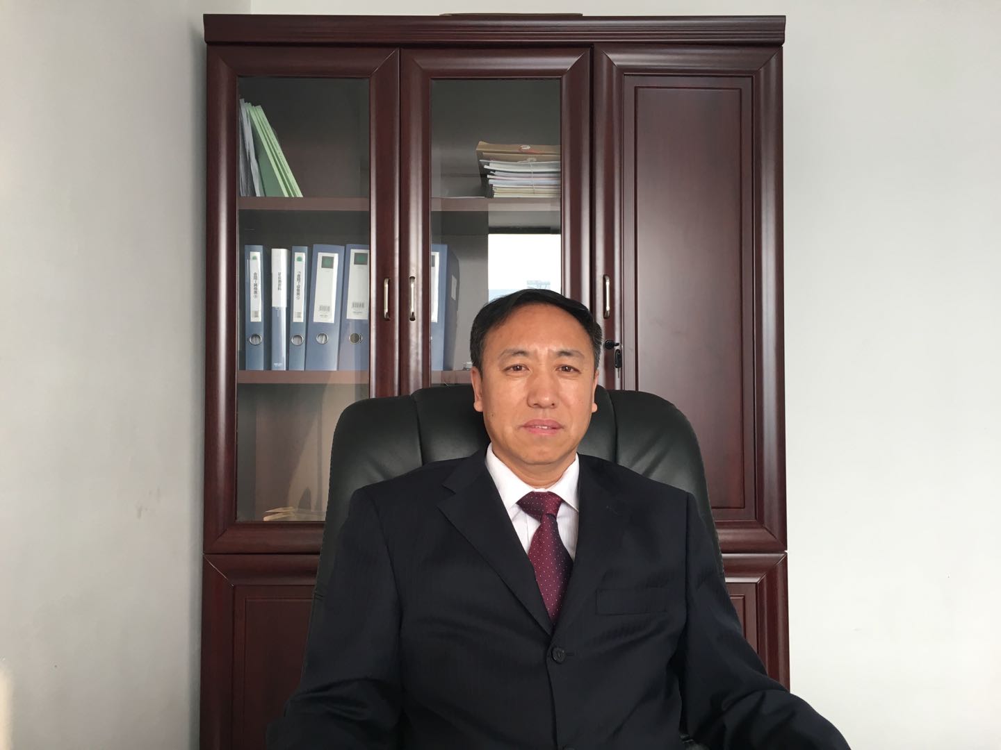 天元鋰電劉俊青：辭舊迎新 繼往開來 天元鋰電向業內同仁致以節日的問候！