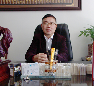 聯贏激光韓金龍：衷心祝愿所有關心聯贏激光的合作伙伴及行業同仁新春快樂 工作順利 狗年旺旺！