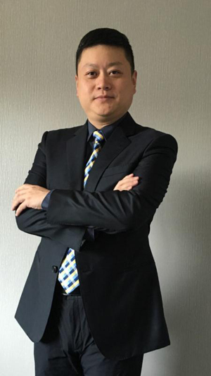 蘇州天裕塑膠有限公司 總經(jīng)理 錢曉人