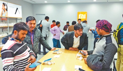 中國手機在印度吸粉:銷售榜前十名九個為中國品牌 中國手機在印度吸粉:銷售榜前十名九個為中國品牌