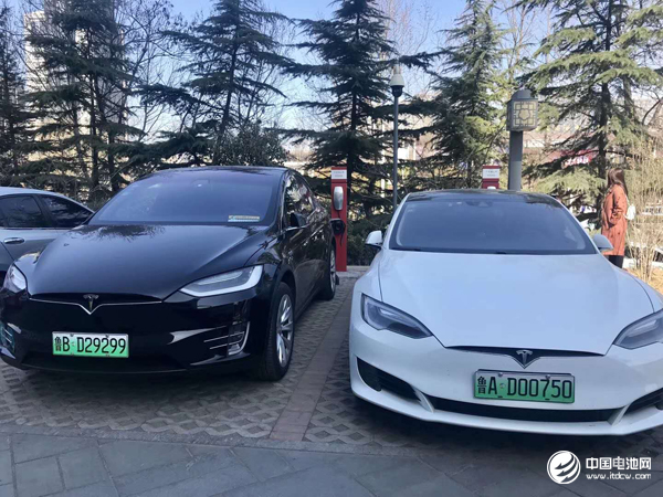 特斯拉電動(dòng)車(chē)