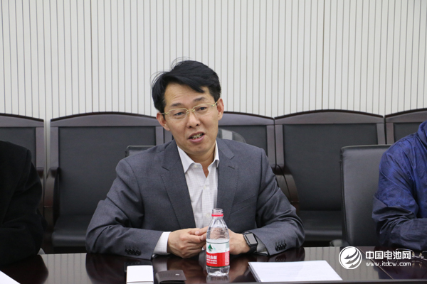 鋰電“達沃斯”論壇/電池百人會秘書長、中國電池網創始人/董事長于清教 鋰電“達沃斯”論壇/電池百人會秘書長、中國電池網創始人/董事長于清教