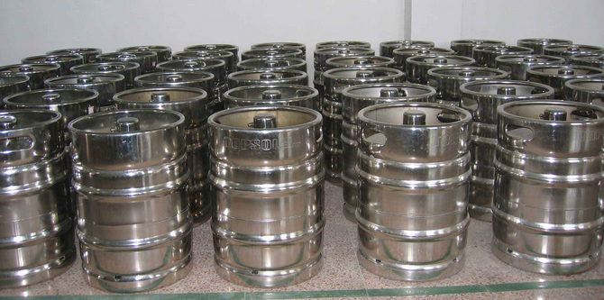 2017年中國鋰電池電解液價格一路低迷 全年產(chǎn)量10萬噸 2017年中國鋰電池電解液價格一路低迷 全年產(chǎn)量10萬噸