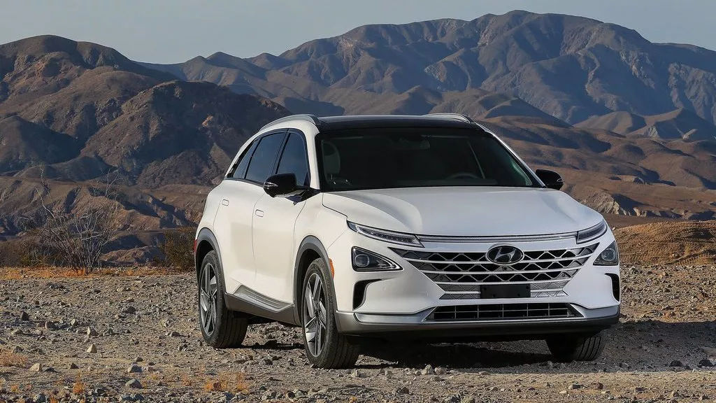 真正的零排放 實(shí)拍現(xiàn)代氫燃料電池車Nexo