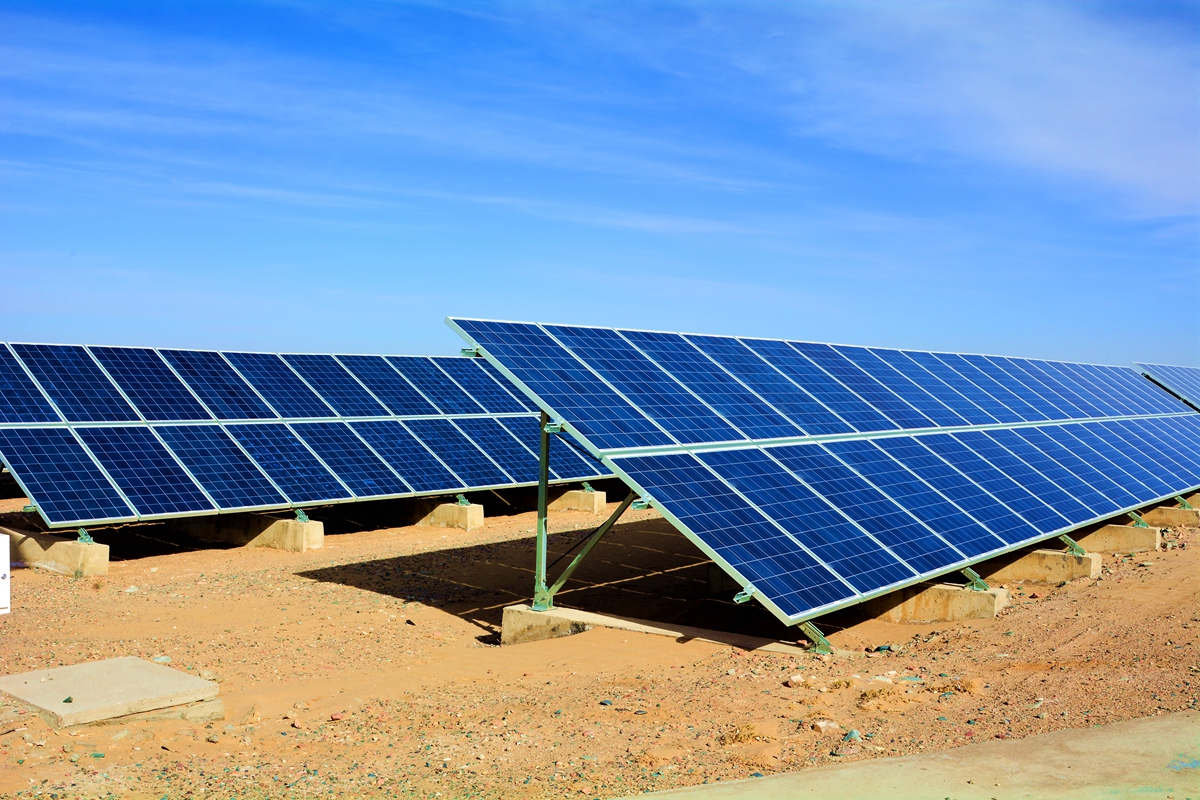 融資難限制分布式發展 多家光伏企業探索新出路 融資難限制分布式發展 多家光伏企業探索新出路