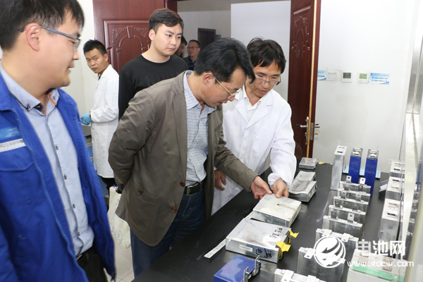 玉皇新能源石墨烯年產能達3噸 今年動力電池產能或達12億WH 玉皇新能源石墨烯年產能達3噸 今年動力電池產能或達12億WH