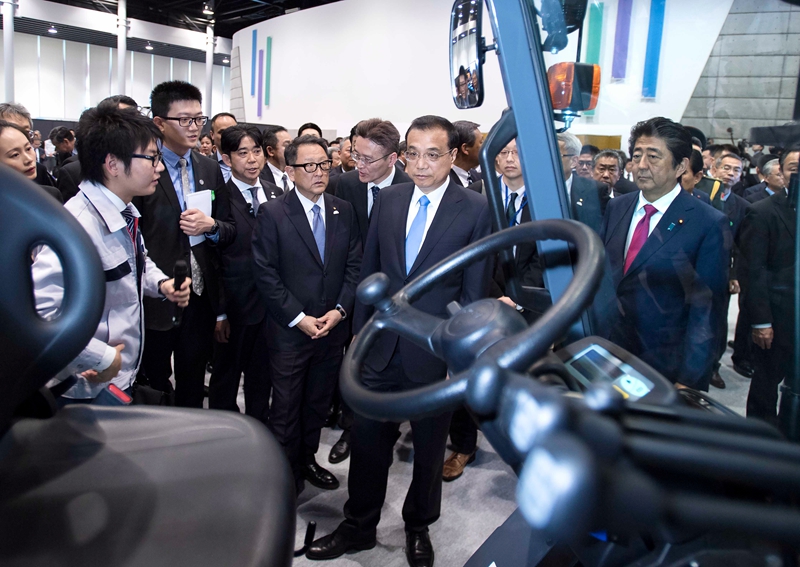 李克強(qiáng)總理參觀豐田汽車廠區(qū)釋放什么信號(hào)？