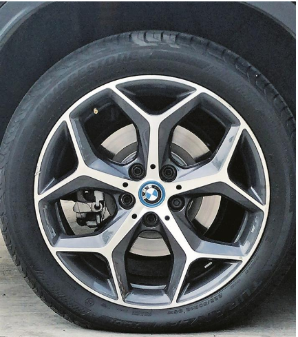 油電混合車遭遇充電難 市民呼喚充電設(shè)施和相關(guān)配套更給力