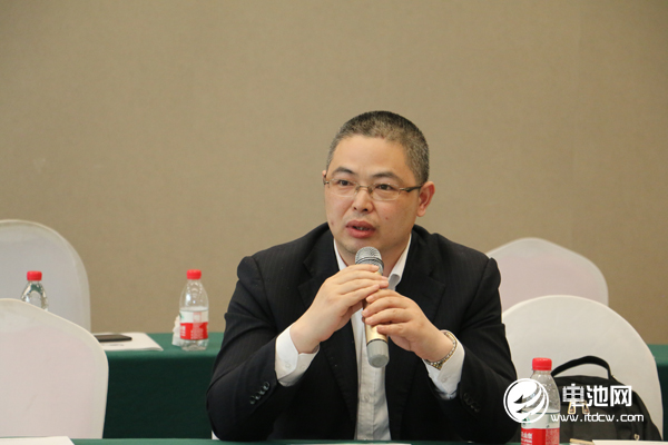 江蘇金帆電源科技有限公司鋰電裝備事業(yè)部銷售總監(jiān)潘衛(wèi)東 江蘇金帆電源科技有限公司鋰電裝備事業(yè)部銷售總監(jiān)潘衛(wèi)東