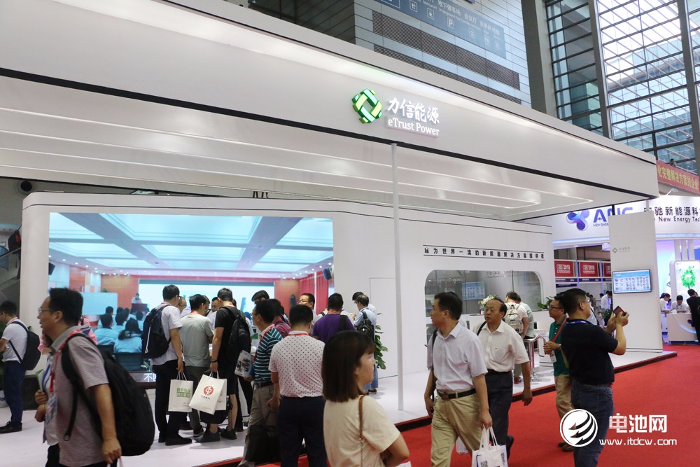 力信能源攜磷酸鐵鋰、三元兩大產(chǎn)品線及儲能系統(tǒng)參展CIBF 2018