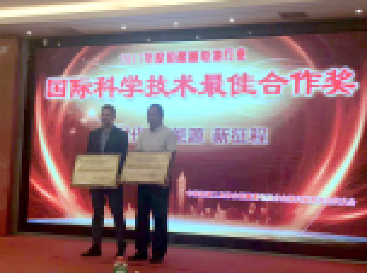 堅(jiān)持走科技創(chuàng)新之路 奧冠集團(tuán)榮獲鉛酸蓄電池行業(yè)四大獎(jiǎng)項(xiàng) 堅(jiān)持走科技創(chuàng)新之路 奧冠集團(tuán)榮獲鉛酸蓄電池行業(yè)四大獎(jiǎng)項(xiàng)