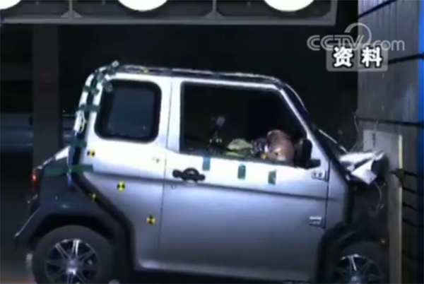 “低速”電動車速度并不低:五年事故83萬起 “低速”電動車速度并不低:五年事故83萬起