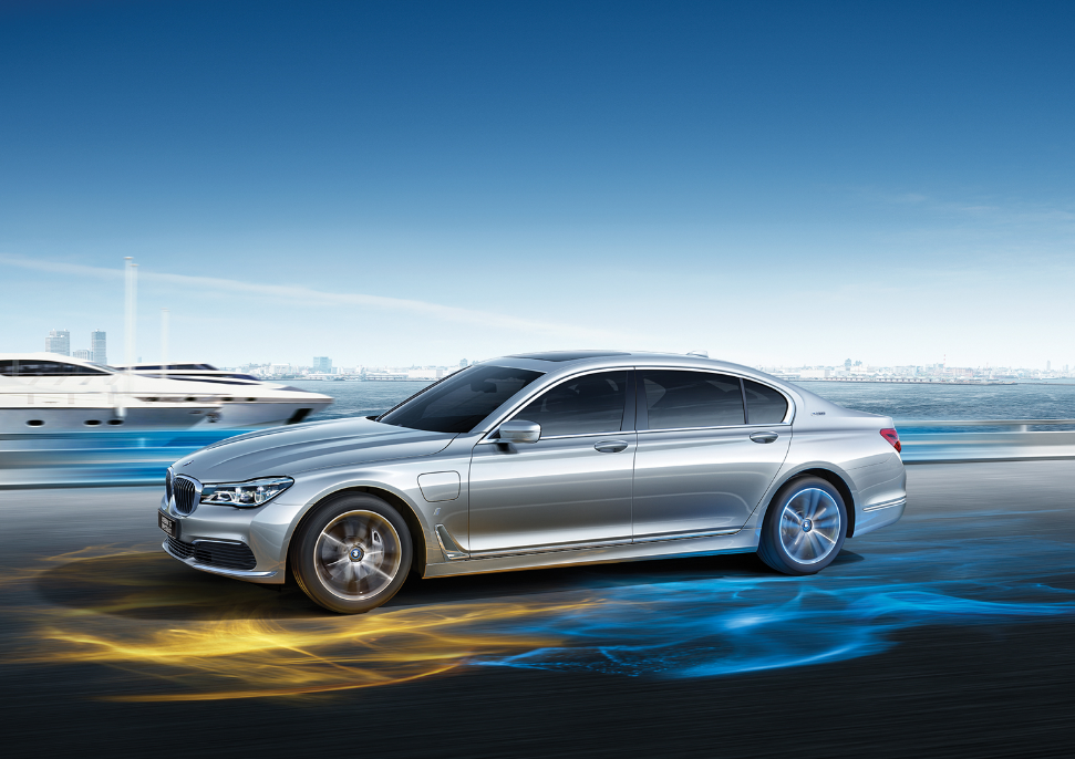 BMW 7系插電式混合動力車 BMW 7系插電式混合動力車