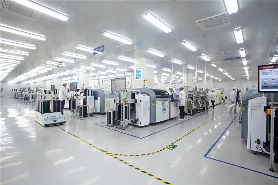 圖為欣旺達SMT生產線 圖為欣旺達SMT生產線