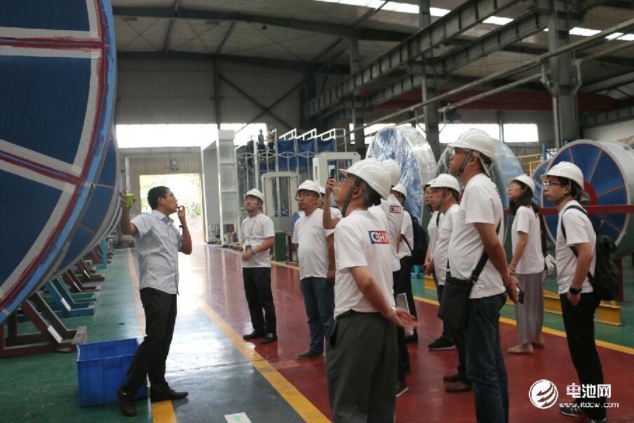 電池百人會企業家一行參觀考察青島華世潔環保科技有限公司