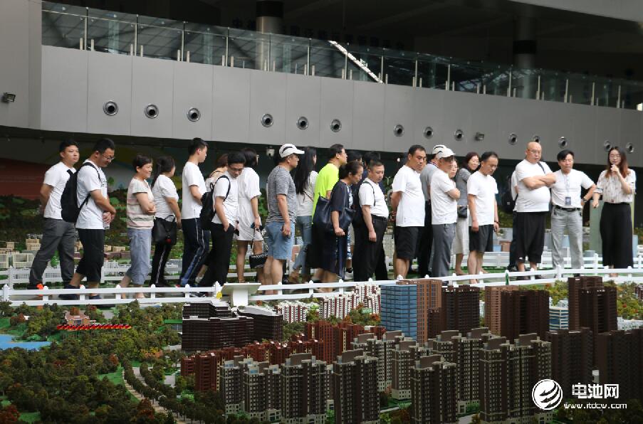 問道金沙灘 電池百人會企業家共享青山綠水盛宴