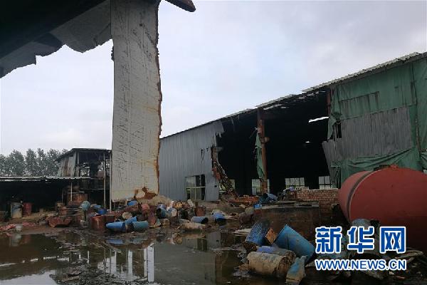 江蘇省淮安市查處的一處非法鉛冶煉點院內一角 江蘇省淮安市查處的一處非法鉛冶煉點院內一角