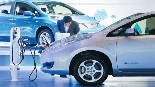 新能源車產業鏈走向全球 變中求穩看好中游行業