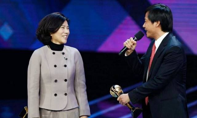 十億元賭約結(jié)束或僅是個(gè)開(kāi)始 董明珠、雷軍明年將直接競(jìng)爭(zhēng) 十億元賭約結(jié)束或僅是個(gè)開(kāi)始 董明珠、雷軍明年將直接競(jìng)爭(zhēng)