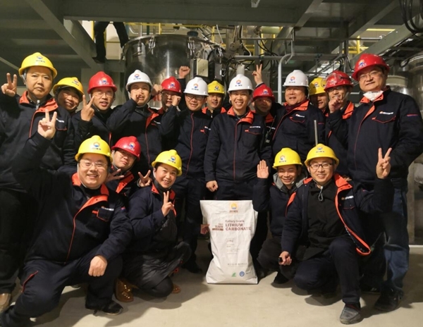 四川能投鼎盛鋰業(yè)出產(chǎn)第一袋碳酸鋰 預計2025年產(chǎn)值達100億