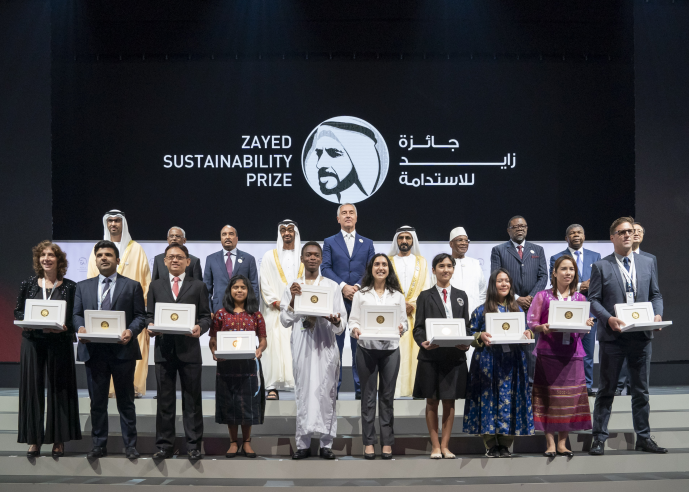 新能源界奧斯卡在阿聯(lián)酋揭曉!比亞迪王傳福擔(dān)任評委 新能源界奧斯卡在阿聯(lián)酋揭曉!比亞迪王傳福擔(dān)任評委