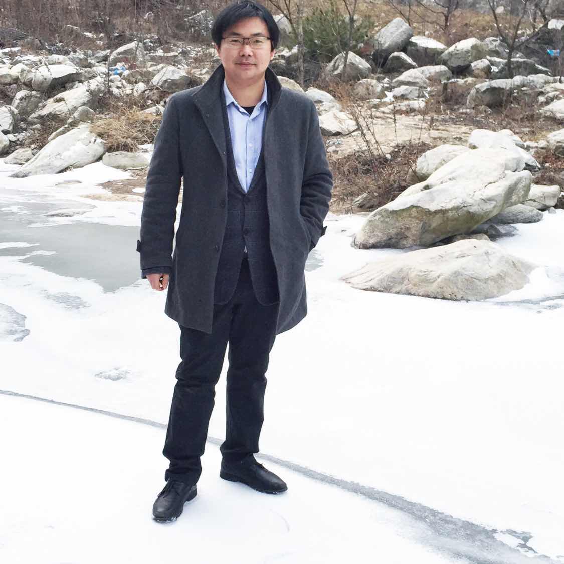 武漢理工大學材料復合新技術(shù)國家重點實驗室教授唐浩林