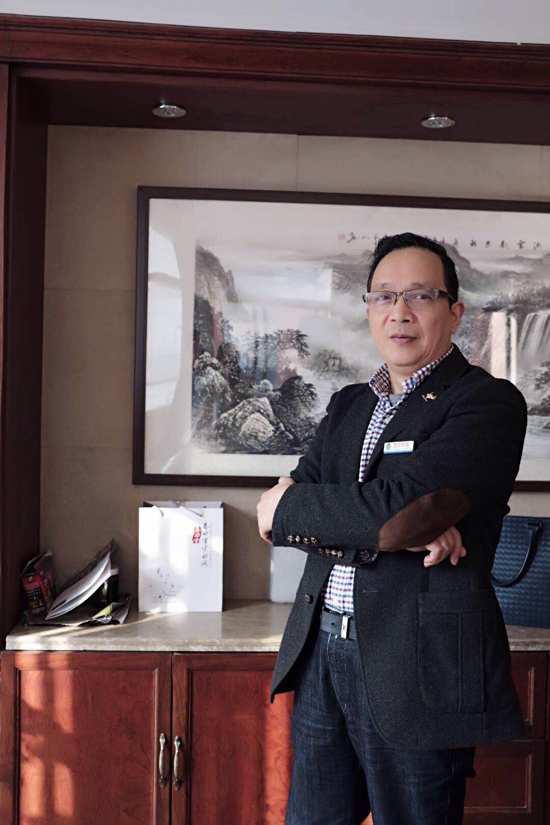 浙江雙元科技開發(fā)有限公司董事長鄭建