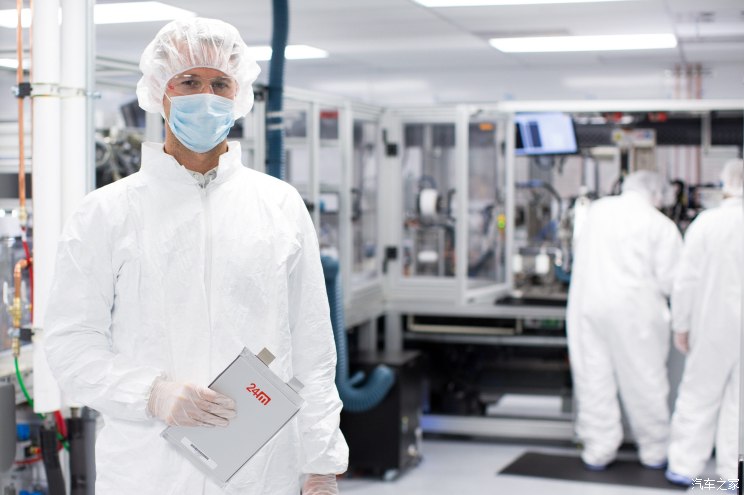 實現商業化 24M交付高密度半固態電池