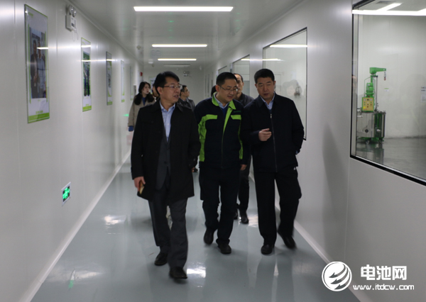 中國電池新能源產(chǎn)業(yè)鏈調(diào)研團一行參觀調(diào)研湖南電將軍