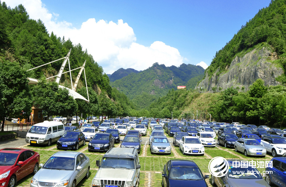 汽車業(yè)股比放開 推動中國品牌做大做強(qiáng)