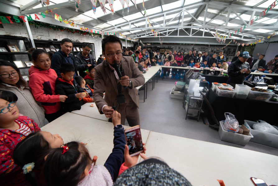 新能源車熱賣 上汽榮威帶你玩親子類試駕 新能源車熱賣 上汽榮威帶你玩親子類試駕