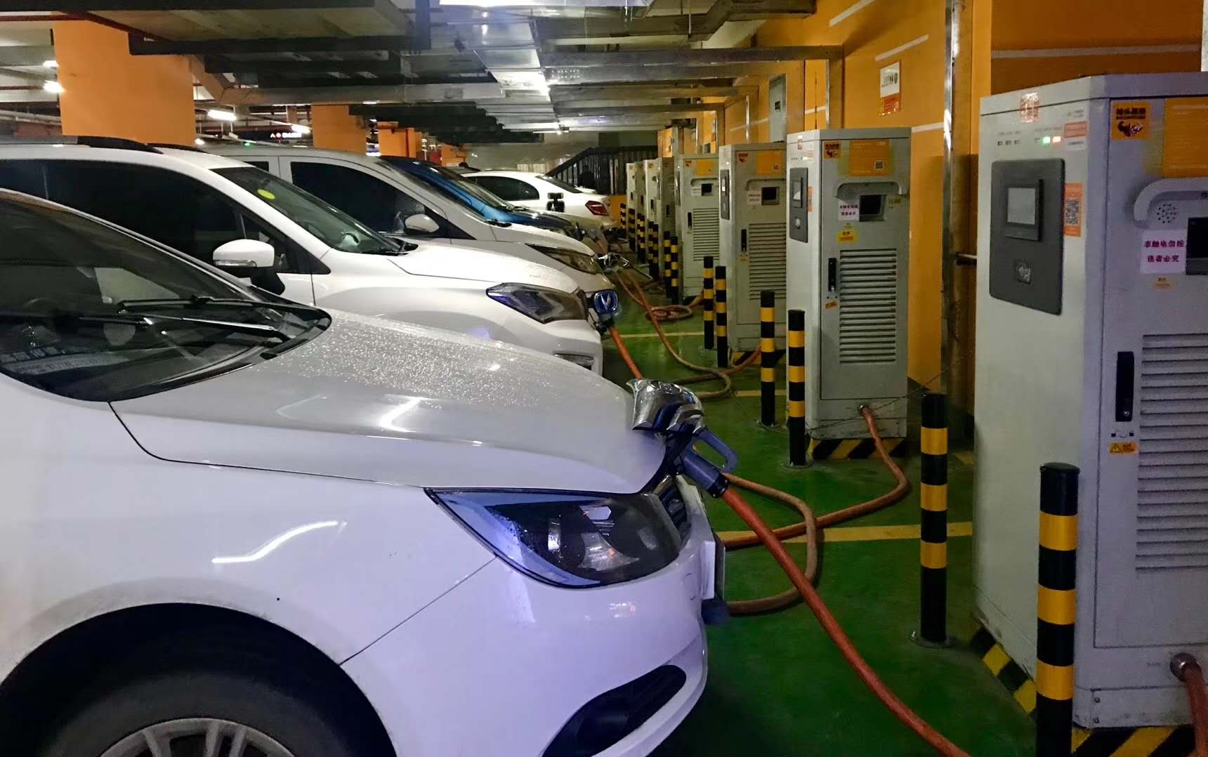 2018年度乘用車企業(yè)“雙積分”成績(jī)張榜 合資車企承壓