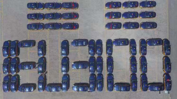 北汽新能源向出租車公司交付換電出租車 圖片來源：北汽新能源官網(wǎng)