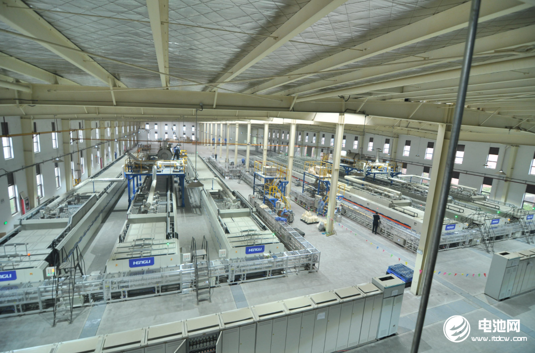 部分動力三元廠商轉攻數碼方向 磷酸鐵鋰需求維持強勁態勢