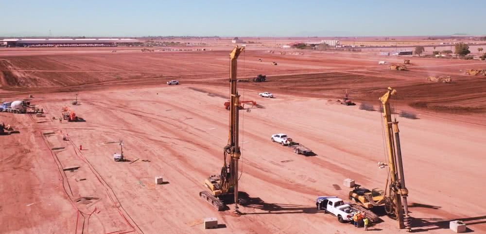 獲得沙特10億美元投資后 華人電動車新勢力Lucid終于開建工廠 獲得沙特10億美元投資后 華人電動車新勢力Lucid終于開建工廠