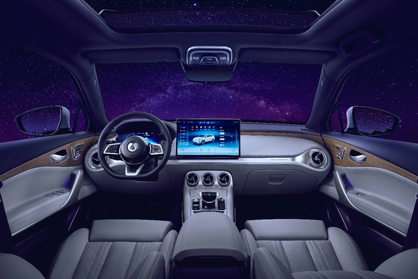 全新騰勢X耀目上市 比亞迪與戴姆勒合作開啟新篇章