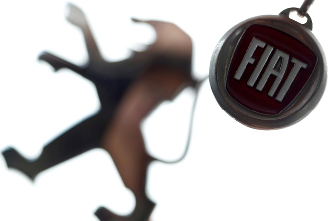 FCA堅(jiān)持50億歐元投資規(guī)劃 承諾與PSA合并后不會(huì)裁員 FCA堅(jiān)持50億歐元投資規(guī)劃 承諾與PSA合并后不會(huì)裁員