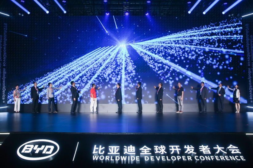 2018年，比亞迪舉辦了汽車發展史上的首次全球開發者大會