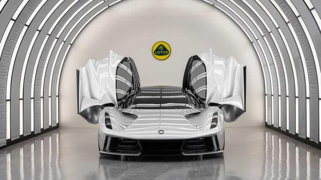 路特斯全新工廠建成 首款純電動超跑Evija夏季量產交付