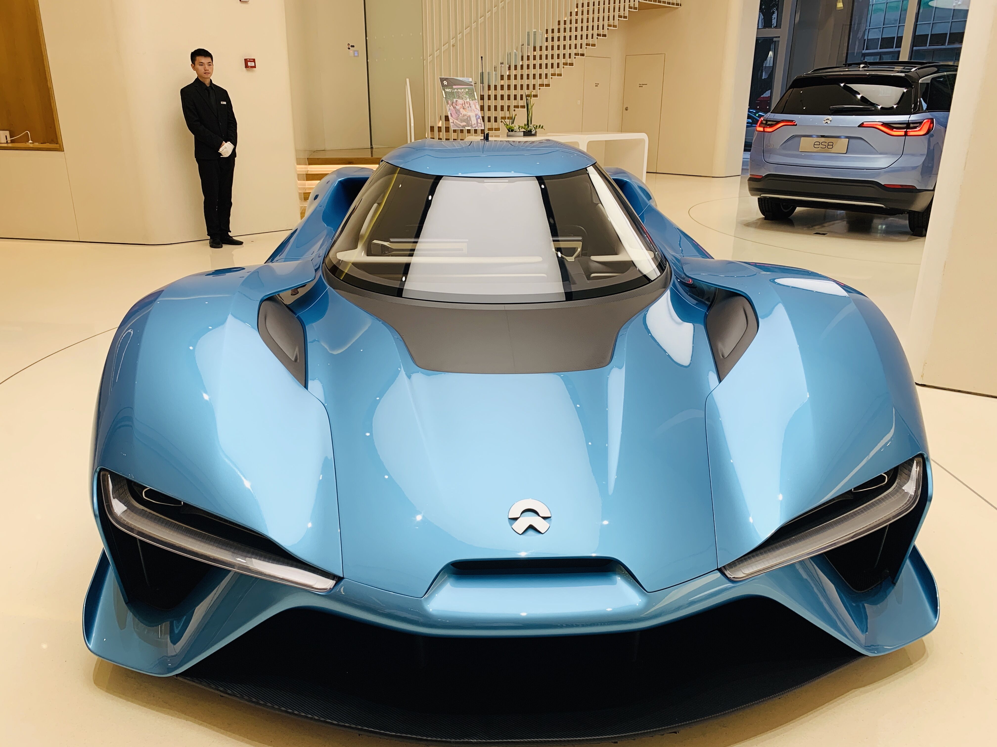 蔚來(lái)出純電動(dòng)汽車