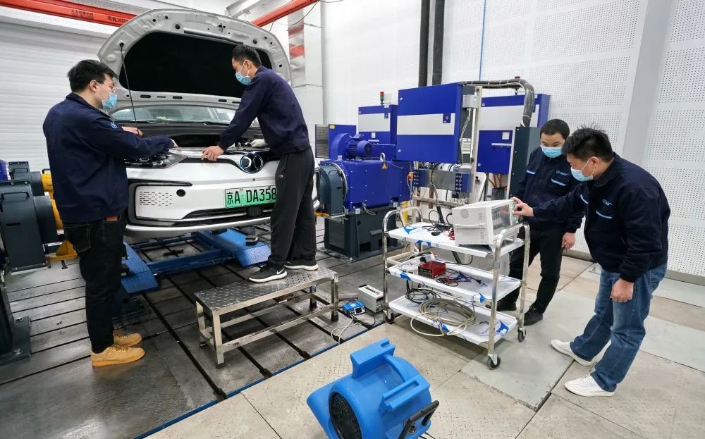 政策組合拳能否給汽車市場“掛擋提速”？ 新能源汽車新機遇引人關注