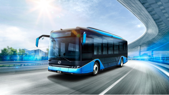 領(lǐng)航新時(shí)代綠色公交 首批全新比亞迪純電動(dòng)客車(chē)投運(yùn)深圳